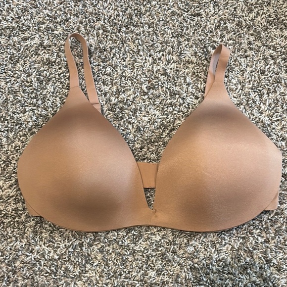 SKIMS Other - SKIMS Tan Seamless T-Shirt Bra